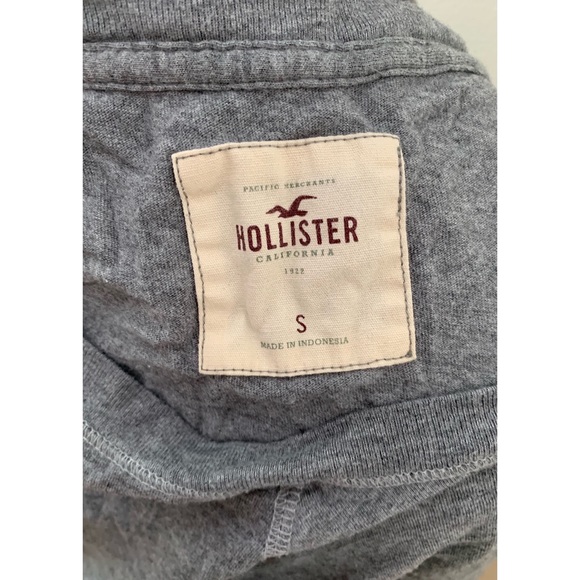 [Hollister] Grey 3/4 Length Sleeve T-Shirt - Picture 4 of 5
